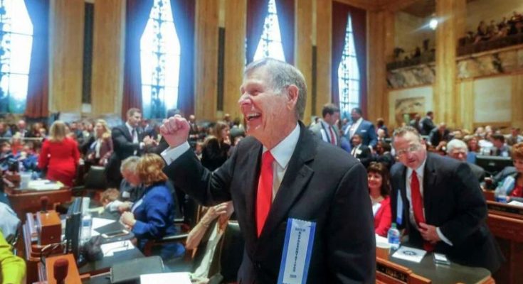 Louisiana Democrat switches to Republican