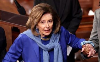 Ro Khanna beats Pelosi stock trading